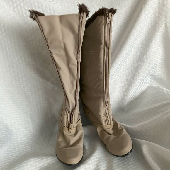 Tan Women's Boots Zipper Front Size 9M EUC - Picture 2 of 6